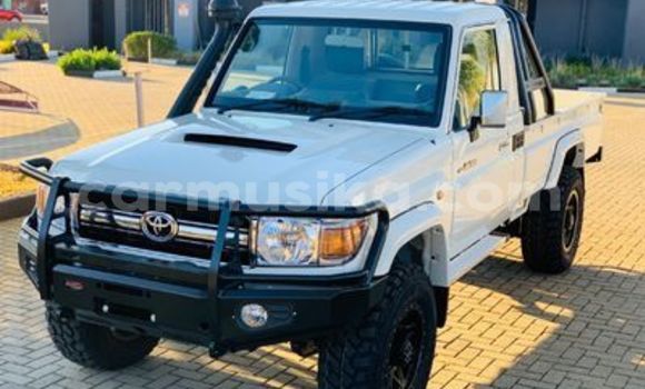 Acheter Occasion Voiture Toyota Land Cruiser Blanc à Beitbridge, Matabeleland South
