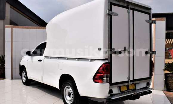 Acheter Occasion Voiture Toyota Hilux Blanc à Beitbridge, Matabeleland South Acheter Occasion Voiture Toyota Hilux Blanc à Beitbridge, Matabeleland South