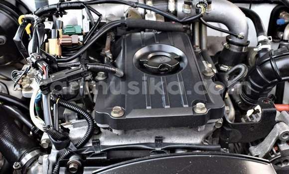 Nunua Ilio tumika Nissan Hardbody Nyeupe Gari ndani ya Beitbridge nchini Matabeleland Kusini Nunua Ilio tumika Nissan Hardbody Nyeupe Gari ndani ya Beitbridge nchini Matabeleland Kusini