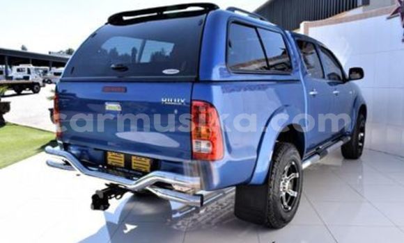 Buy Used Toyota Hilux Blue Car in Beitbridge in Matabeleland South