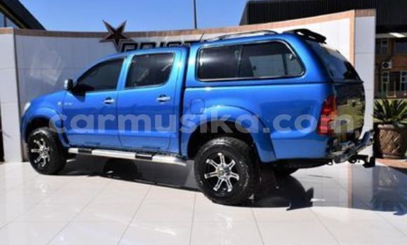 Buy Used Toyota Hilux Blue Car in Beitbridge in Matabeleland South Buy Used Toyota Hilux Blue Car in Beitbridge in Matabeleland South