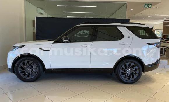 Tenga Tsaru Land Rover Discovery Sport Chena Mota in Beitbridge in Matabeleland South Tenga Tsaru Land Rover Discovery Sport Chena Mota in Beitbridge in Matabeleland South
