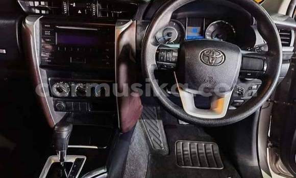 Buy Used Toyota Fortuner Beige Car in Beitbridge in Matabeleland South Buy Used Toyota Fortuner Beige Car in Beitbridge in Matabeleland South