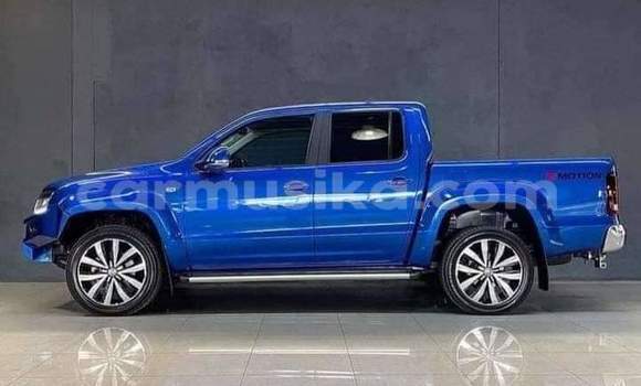 Buy Used Volkswagen Amarok Blue Car in Beitbridge in Matabeleland South Buy Used Volkswagen Amarok Blue Car in Beitbridge in Matabeleland South