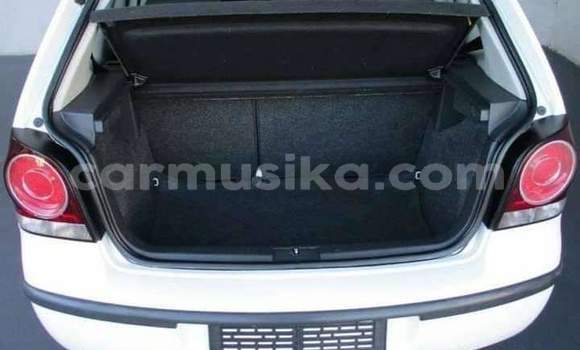 Tenga Tsaru Volkswagen Polo Chena Mota in Beitbridge in Matabeleland South Tenga Tsaru Volkswagen Polo Chena Mota in Beitbridge in Matabeleland South