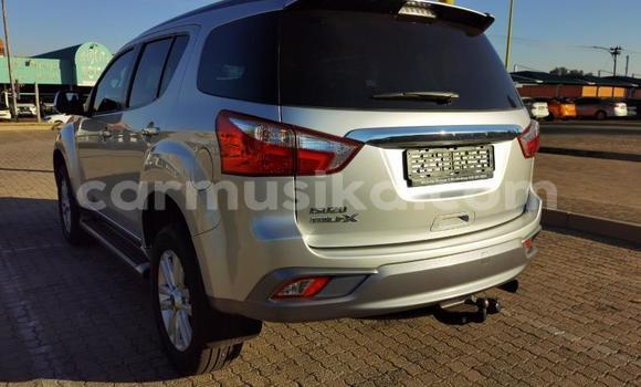 Buy Used Isuzu MU-X Brown Car in Bulawayo in Bulawayo Buy Used Isuzu MU-X Brown Car in Bulawayo in Bulawayo