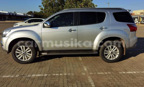 Buy Used Isuzu MU-X Brown Car in Bulawayo in Bulawayo Buy Used Isuzu MU-X Brown Car in Bulawayo in Bulawayo