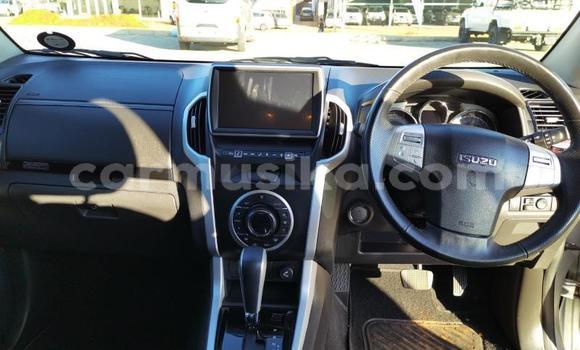 Buy Used Isuzu MU-X Brown Car in Bulawayo in Bulawayo Buy Used Isuzu MU-X Brown Car in Bulawayo in Bulawayo