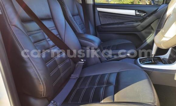 Buy Used Isuzu MU-X Brown Car in Bulawayo in Bulawayo Buy Used Isuzu MU-X Brown Car in Bulawayo in Bulawayo