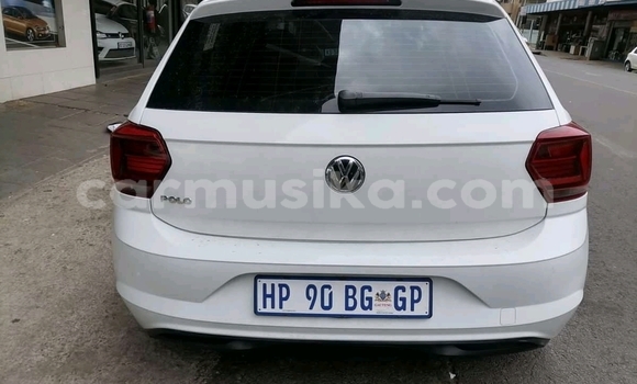 Acheter Occasion Voiture Volkswagen Polo Blanc à Beitbridge, Matabeleland South Acheter Occasion Voiture Volkswagen Polo Blanc à Beitbridge, Matabeleland South