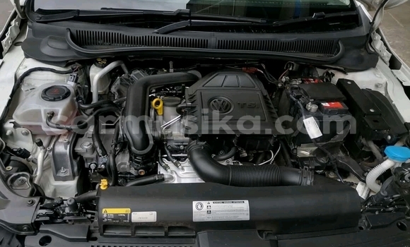 Acheter Occasion Voiture Volkswagen Polo Blanc à Beitbridge, Matabeleland South Acheter Occasion Voiture Volkswagen Polo Blanc à Beitbridge, Matabeleland South