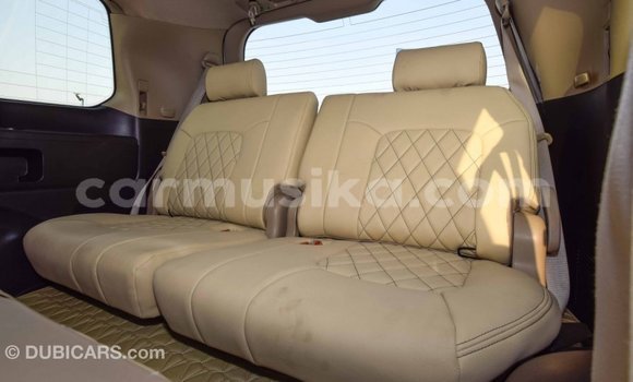 Tenga Imported Toyota Land Cruiser Chena Mota in Import - Dubai in Harare Tenga Imported Toyota Land Cruiser Chena Mota in Import - Dubai in Harare