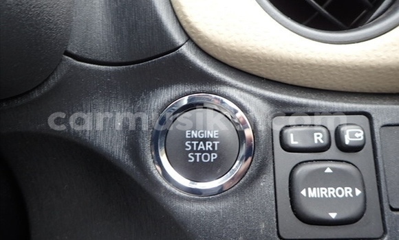 Acheter Occasion Voiture Toyota Vitz Gris à Beitbridge, Matabeleland South Acheter Occasion Voiture Toyota Vitz Gris à Beitbridge, Matabeleland South