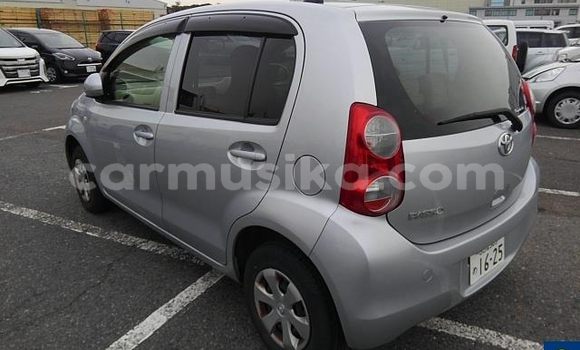 Buy Used Toyota Passo Silver Car in Beitbridge in Matabeleland South Buy Used Toyota Passo Silver Car in Beitbridge in Matabeleland South