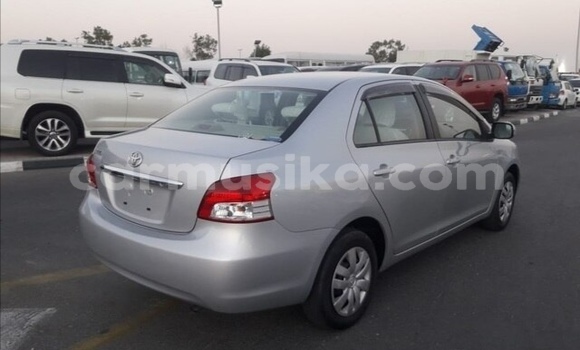 Acheter Occasion Voiture Toyota Belta Gris à Beitbridge, Matabeleland South Acheter Occasion Voiture Toyota Belta Gris à Beitbridge, Matabeleland South