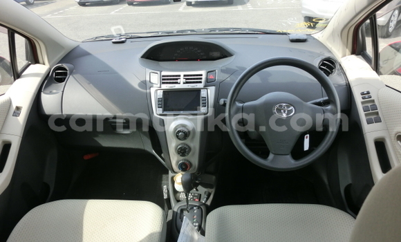 Acheter Occasion Voiture Toyota Vitz Rouge à Beitbridge, Matabeleland South Acheter Occasion Voiture Toyota Vitz Rouge à Beitbridge, Matabeleland South