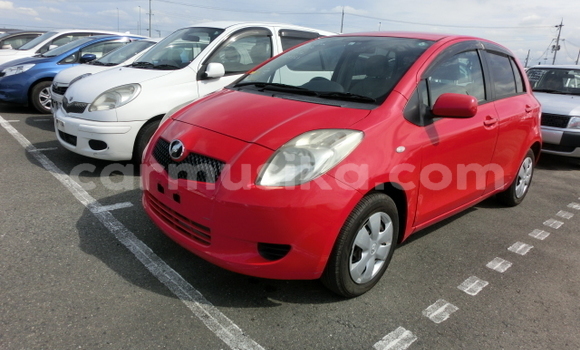 Acheter Occasion Voiture Toyota Vitz Rouge à Beitbridge, Matabeleland South Acheter Occasion Voiture Toyota Vitz Rouge à Beitbridge, Matabeleland South