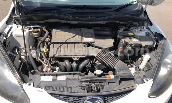 Acheter Occasion Voiture Mazda Demio Blanc à Beitbridge, Matabeleland South Acheter Occasion Voiture Mazda Demio Blanc à Beitbridge, Matabeleland South