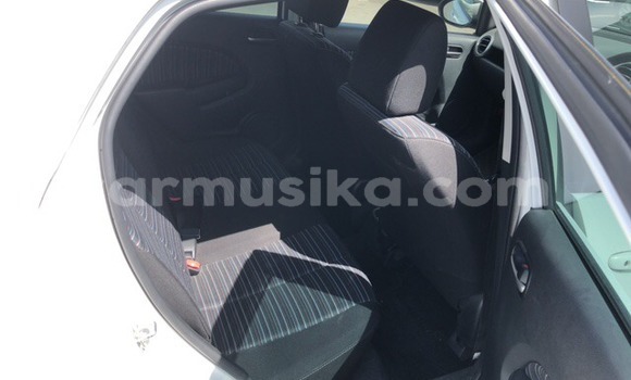 Acheter Occasion Voiture Mazda Demio Blanc à Beitbridge, Matabeleland South Acheter Occasion Voiture Mazda Demio Blanc à Beitbridge, Matabeleland South