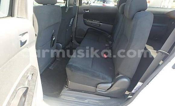 Acheter Occasion Voiture Toyota Wish Blanc à Beitbridge, Matabeleland South Acheter Occasion Voiture Toyota Wish Blanc à Beitbridge, Matabeleland South