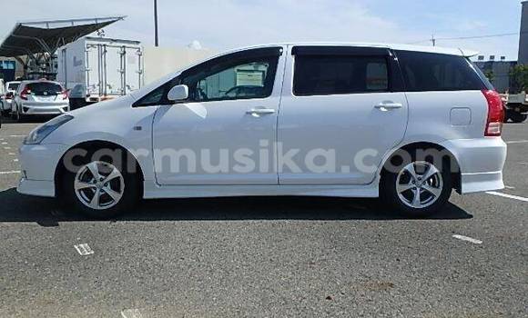 Acheter Occasion Voiture Toyota Wish Blanc à Beitbridge, Matabeleland South Acheter Occasion Voiture Toyota Wish Blanc à Beitbridge, Matabeleland South