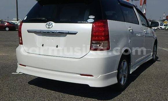 Acheter Occasion Voiture Toyota Wish Blanc à Beitbridge, Matabeleland South Acheter Occasion Voiture Toyota Wish Blanc à Beitbridge, Matabeleland South