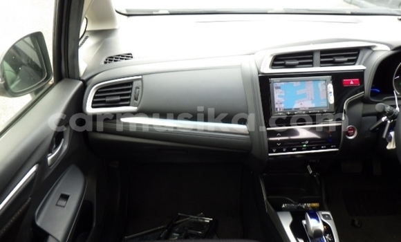 Buy Used Honda Fit Silver Car in Beitbridge in Matabeleland South Buy Used Honda Fit Silver Car in Beitbridge in Matabeleland South