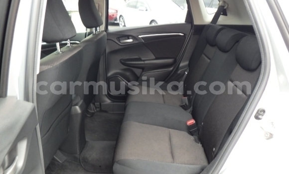 Buy Used Honda Fit Silver Car in Beitbridge in Matabeleland South Buy Used Honda Fit Silver Car in Beitbridge in Matabeleland South