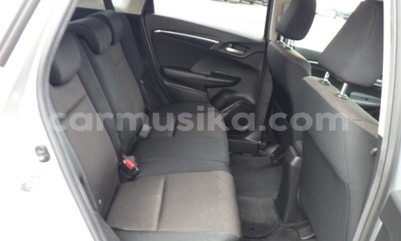 Buy Used Honda Fit Silver Car in Beitbridge in Matabeleland South Buy Used Honda Fit Silver Car in Beitbridge in Matabeleland South