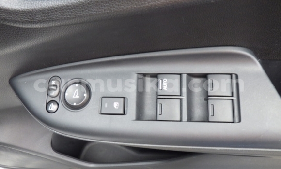 Buy Used Honda Fit Silver Car in Beitbridge in Matabeleland South Buy Used Honda Fit Silver Car in Beitbridge in Matabeleland South