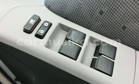 Tenga Tsaru Toyota Vitz Sirivha Mota in Beitbridge in Matabeleland South Tenga Tsaru Toyota Vitz Sirivha Mota in Beitbridge in Matabeleland South