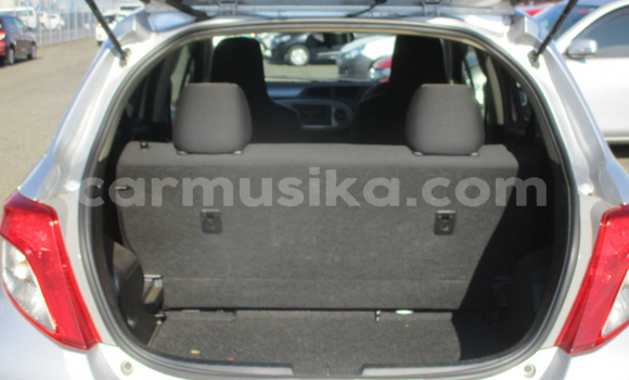 Tenga Tsaru Toyota Vitz Sirivha Mota in Beitbridge in Matabeleland South Tenga Tsaru Toyota Vitz Sirivha Mota in Beitbridge in Matabeleland South