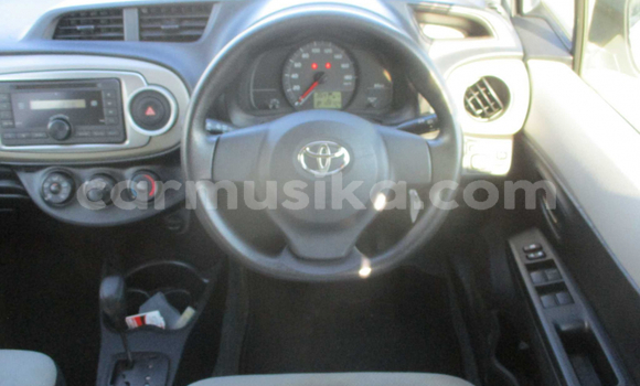 Tenga Tsaru Toyota Vitz Sirivha Mota in Beitbridge in Matabeleland South Tenga Tsaru Toyota Vitz Sirivha Mota in Beitbridge in Matabeleland South