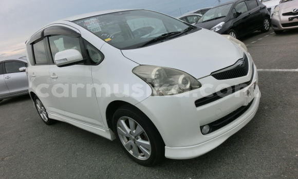 Acheter Occasion Voiture Toyota Ractis Autre à Beitbridge, Matabeleland South
