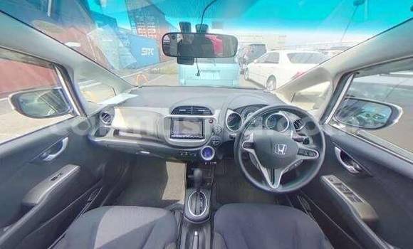 Buy Used Honda Fit White Car in Beitbridge in Matabeleland South Buy Used Honda Fit White Car in Beitbridge in Matabeleland South