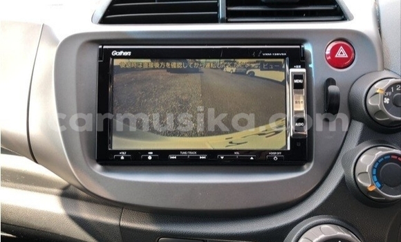 Nunua Ilio tumika Honda Fit Nyeupe Gari ndani ya Beitbridge nchini Matabeleland Kusini Nunua Ilio tumika Honda Fit Nyeupe Gari ndani ya Beitbridge nchini Matabeleland Kusini