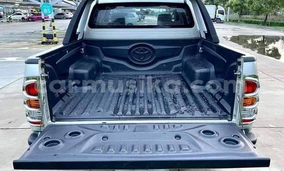 Acheter Import Voiture Toyota Hiluxe VIGO Gris à Harare, Harare Acheter Import Voiture Toyota Hiluxe VIGO Gris à Harare, Harare