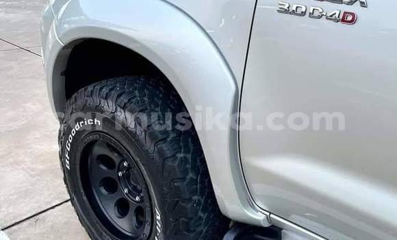 Acheter Import Voiture Toyota Hiluxe VIGO Gris à Harare, Harare Acheter Import Voiture Toyota Hiluxe VIGO Gris à Harare, Harare
