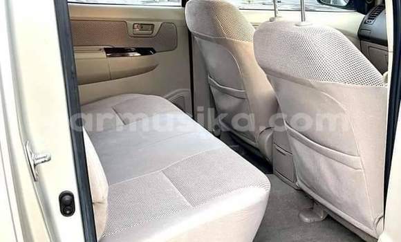 Acheter Import Voiture Toyota Hiluxe VIGO Gris à Harare, Harare Acheter Import Voiture Toyota Hiluxe VIGO Gris à Harare, Harare