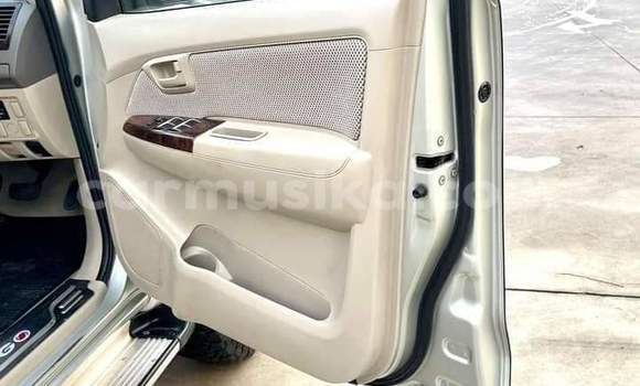 Acheter Import Voiture Toyota Hiluxe VIGO Gris à Harare, Harare Acheter Import Voiture Toyota Hiluxe VIGO Gris à Harare, Harare