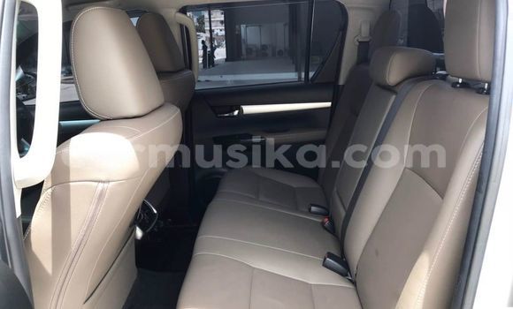 Buy Import Toyota Hiluxe Revo Silver Car in Harare in Harare Buy Import Toyota Hiluxe Revo Silver Car in Harare in Harare
