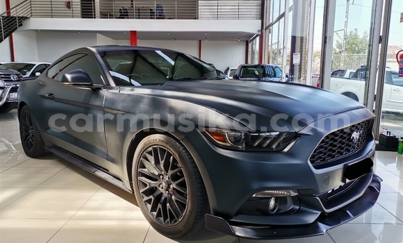 Acheter Occasion Voiture Ford Mustang Noir à Borrowdale, Harare Acheter Occasion Voiture Ford Mustang Noir à Borrowdale, Harare