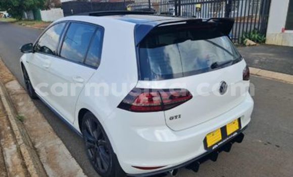 Acheter Occasion Voiture Volkswagen Golf Blanc à Beitbridge, Matabeleland South Acheter Occasion Voiture Volkswagen Golf Blanc à Beitbridge, Matabeleland South