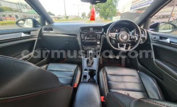 Acheter Occasion Voiture Volkswagen Golf Blanc à Beitbridge, Matabeleland South Acheter Occasion Voiture Volkswagen Golf Blanc à Beitbridge, Matabeleland South