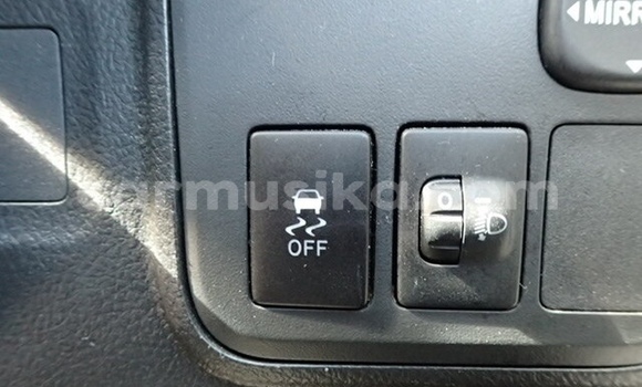 Tenga Tsaru Toyota Wish Bhuruu Mota in Beitbridge in Matabeleland South Tenga Tsaru Toyota Wish Bhuruu Mota in Beitbridge in Matabeleland South