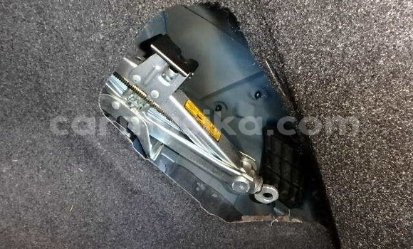 Tenga Tsaru Toyota Auris Bhuruu Mota in Beitbridge in Matabeleland South Tenga Tsaru Toyota Auris Bhuruu Mota in Beitbridge in Matabeleland South