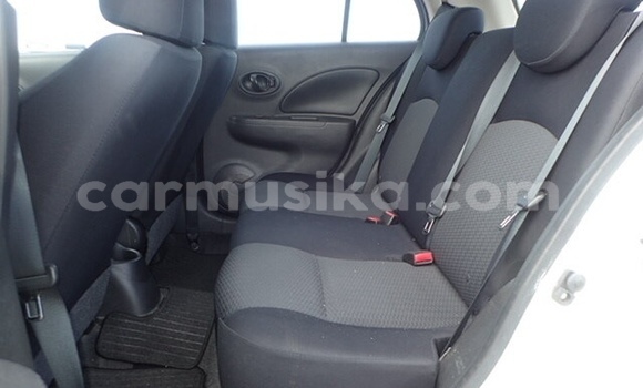 Acheter Occasion Voiture Nissan March Blanc à Beitbridge, Matabeleland South Acheter Occasion Voiture Nissan March Blanc à Beitbridge, Matabeleland South