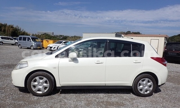 Tenga Tsaru Nissan Tiida Chena Mota in Beitbridge in Matabeleland South Tenga Tsaru Nissan Tiida Chena Mota in Beitbridge in Matabeleland South