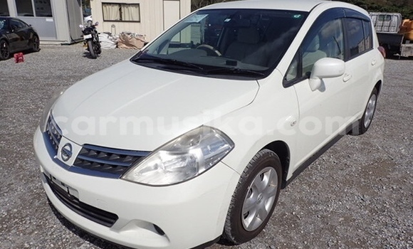 Tenga Tsaru Nissan Tiida Chena Mota in Beitbridge in Matabeleland South Tenga Tsaru Nissan Tiida Chena Mota in Beitbridge in Matabeleland South