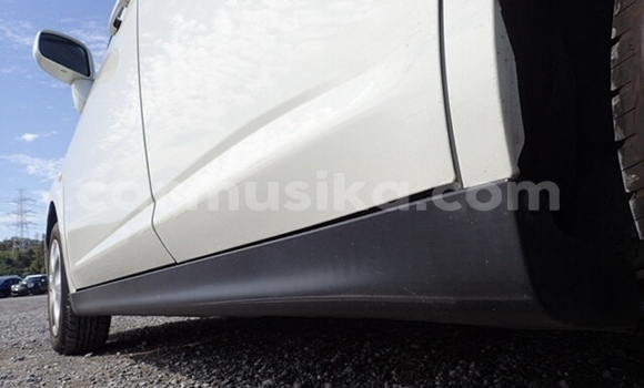 Tenga Tsaru Nissan Tiida Chena Mota in Beitbridge in Matabeleland South Tenga Tsaru Nissan Tiida Chena Mota in Beitbridge in Matabeleland South